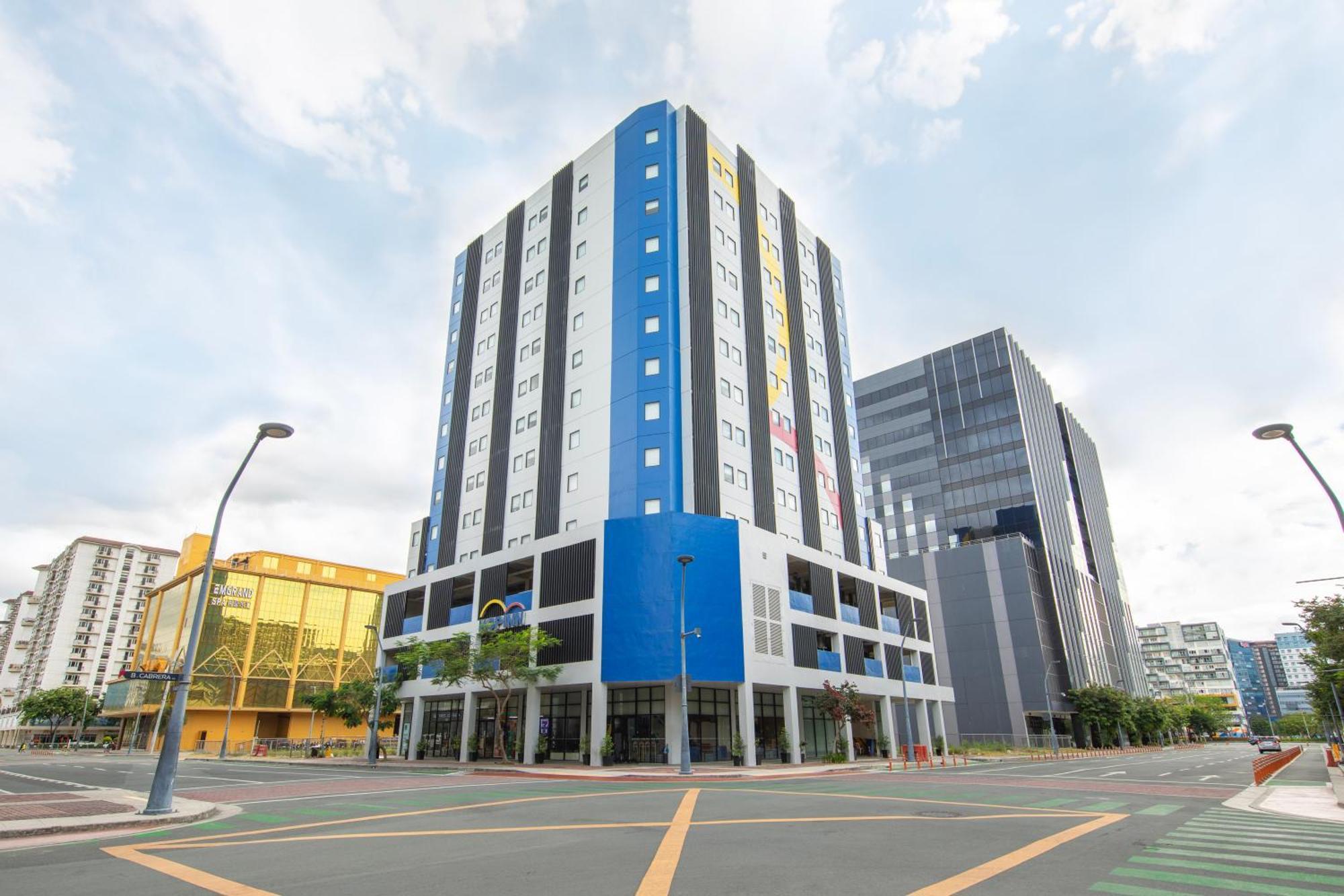 Hotel Hop Aseana Manila