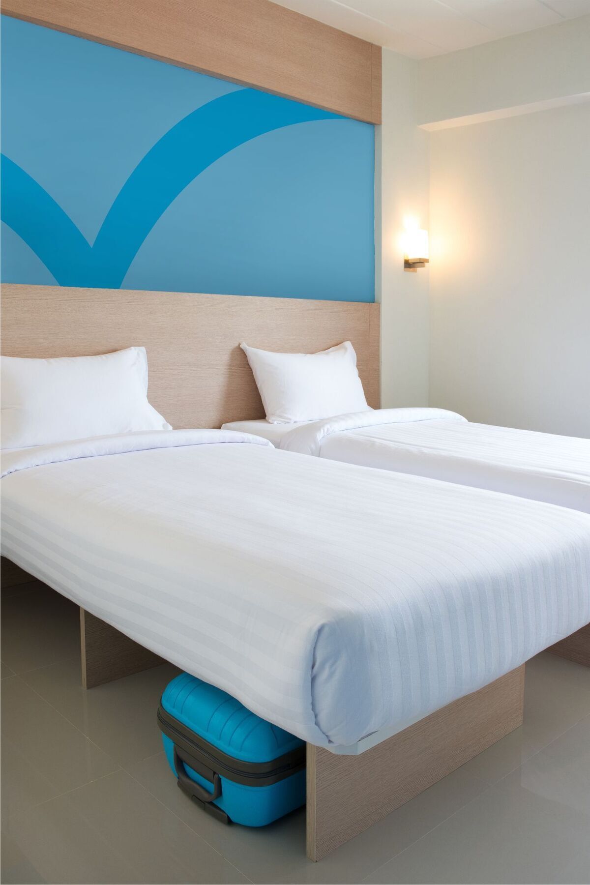 Hop Aseana Manila Hotel 3*